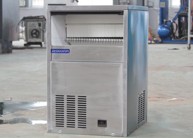 Cylindrical ice machine